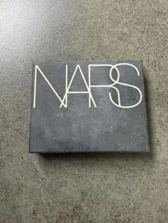 NARS ヴォワヤジュールアイシャドーパレット6色のサムネイル