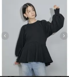 ADAM ET ROPE' FEMME 　タックスリーブペプラムスウェット