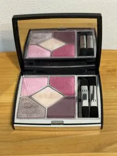 ディオール　サンククルール クチュール　859 ピンクコロール　アイシャドウ