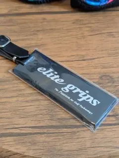 新品未使用 elite grips ネームプレートのサムネイル