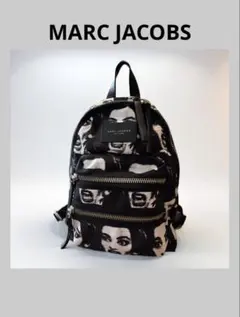希少【MARC JACOBS 】バックパック　リュック　黒　個性的　モノトーン