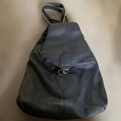 パピヨネ　PAPILLONNER レザーリュックのサムネイル