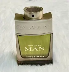BVLGARI MAN WOOD ESSENCE 香水