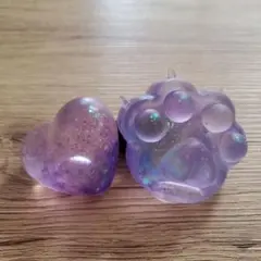 スクイーズ 紫色ハート型＆猫足跡型セット