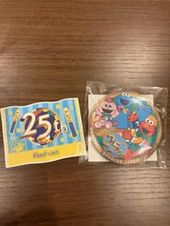 USJ 25周年 記念品 缶バッジ　フードステッカー