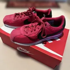 新品未使用品　NIKE コルテッツTXT GS ピンク×グリーン　スニーカー