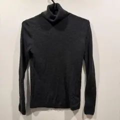 ダークグレー タートルネック セーター L、ユニクロ