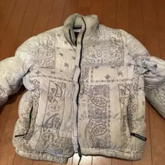 thisisneverthat ペイズリー柄 ダウンジャケット Sのサムネイル