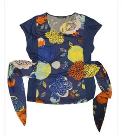 美品　マリメッコ　marimekko トップス　花柄　半そでのサムネイル