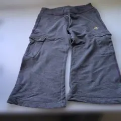 adidas グレー ハーフパンツ