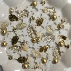 クリスマスアクセに☆金箔スター☆ホワイト系☆ミニパック☆