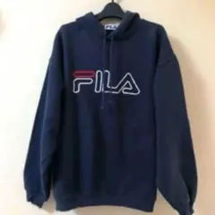 FILA フード付きトレーナー　フィラ　ビッグロゴ刺繍　裏起毛　Mサイズ