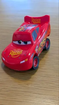 肩ズンFig. カーズ ライトニング・マックィーン ディズニー ミニフィギュア