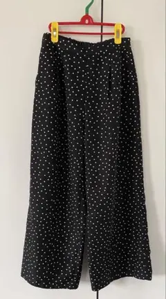GU ジーユー ワイドパンツ カジュアルパンツ M ドット　ブラック
