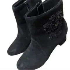 Item thumbnail for item 172739cd-7605-48e0-baef-3e283e183000