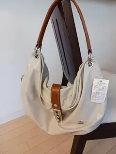 ラ バガジェリー LA BAGAGERIE ショルダーバッグ 　新品傷あり