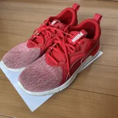 PUMA プーマ　レッド　28cm