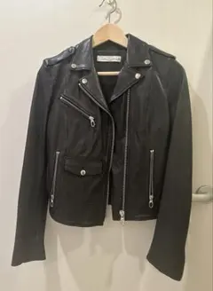 Item thumbnail for item 2045580d-7f4d-44df-9ba1-67bf84c13d38