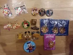 ディズニー　ピンズ　ピンバッジ　キーチェーン　 18点セット35周年　クリスマス