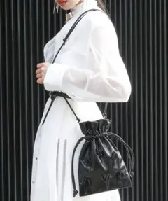 新品同樣❣️HARE ショルダーバッグ ｜ブラックのサムネイル