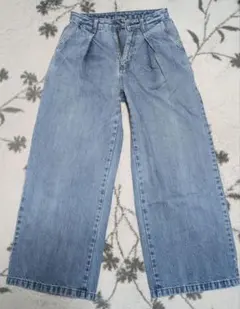 GU タックワイド　デニムパンツ　サイズM