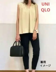 値下げ！UNIQLO　光沢サテンジャージ素材　ノースリーブ