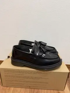 Dr. Martens ブラックローファー フリンジ付き
