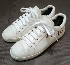 PRADA ホワイトレザー スニーカー　37のサムネイル