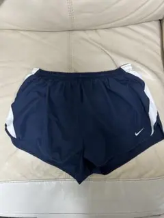 Nike ネイビー ショートパンツ