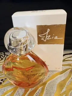 Sisley Izia Moisturizing Body Lotion - メルカリ