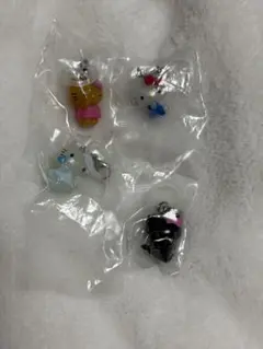 ガチャ ハローキティ めじるしアクセサリー セット