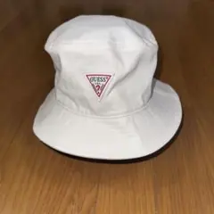 GUESS ホワイト バケットハット