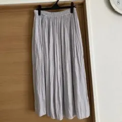 ライトグレー プリーツスカート
