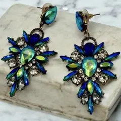 ビンテージ風 フラワーデザイン ピアス