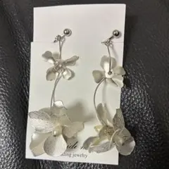BRIDEME シルバー 花モチーフ イヤリング