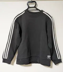 adidasトレーナー