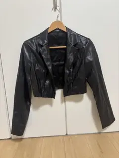 フェイクレザー ショート丈 ジャケット ブラック