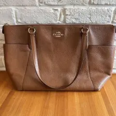 COACH ブラウンレザーショルダーバッグ F77884 - メルカリ