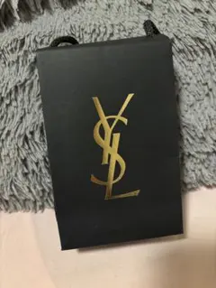 YSL 黒の紙袋 ゴールドロゴ リップ入れ