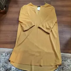 ZARA マスタード Vネック 五分袖 トップス