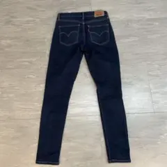 Item thumbnail for item 80cc7c64-fe69-4b8b-a93f-f323834e3b53