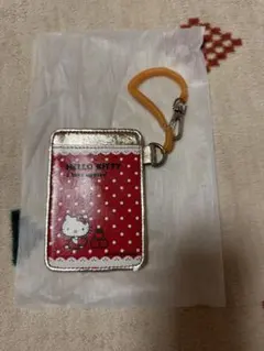 HELLO KITTY パスケース 赤いドット柄