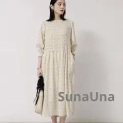 未使用品　SunaUna スーナウーナ　シャーリングフラワーワンピース　リバティのサムネイル
