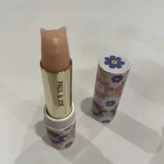 Paul &JOEモイスチュアライジングリップスティック01