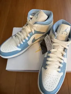 【新品】NIKE WMNS AIR JORDAN 1 MID ブルー