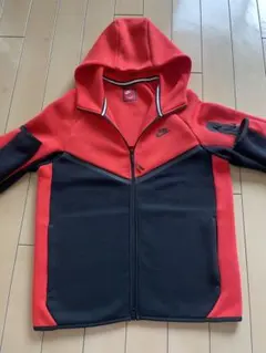 美品！ NIKE テックフリースパーカー　正規品購入