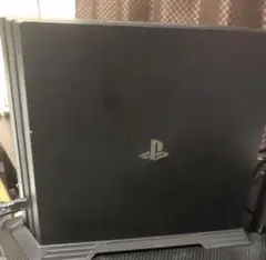 PlayStation 4 PRO本体とコントローラー 1TB