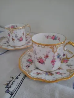 ロイヤルアントワネット ハンドル付きプレート25cm 2025年最新】ロイヤルクラウンダービーロイヤルアントワネットの