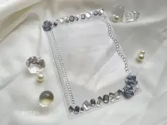 再開！硬質 トレカケース デコ 花 バラ ブラック 黒 白 ホワイト シルバー