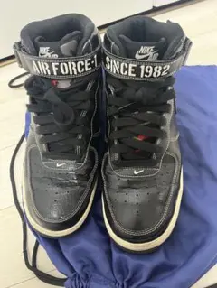 ナイキ　エアフォース1　27.5 黒　スニーカー　NIKE ミッド　靴
